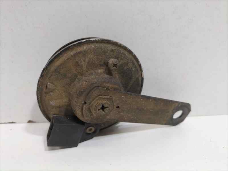 Recambio de claxon para toyota land cruiser (j9) td gx (5-ptas.) referencia OEM IAM 1KZTE 84432 