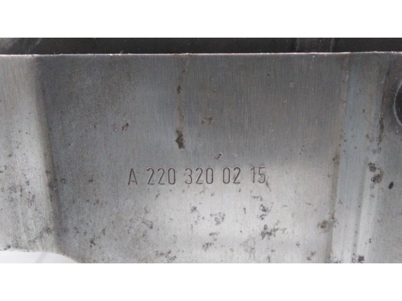 Recambio de acumulador central amortiguacion para mercedes-benz clase s (w220) berlina 320 cdi (220.026) referencia OEM IAM A220