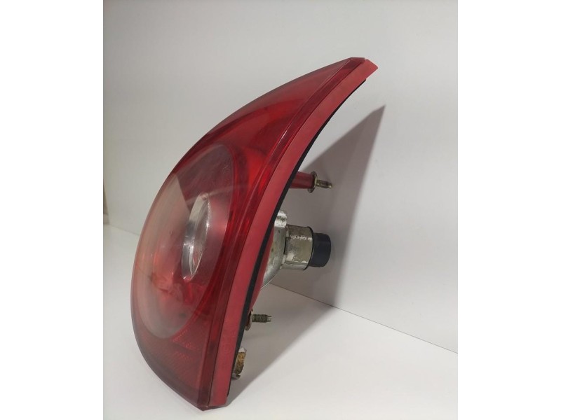 Recambio de piloto marcha atras para volkswagen golf v berlina (1k1) conceptline (e) referencia OEM IAM 1K6945094E 78731 R