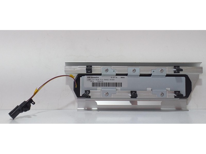 Recambio de molduras traseras para land rover range rover sport autobiography hybrid referencia OEM IAM CPLA13244CB 70451 R