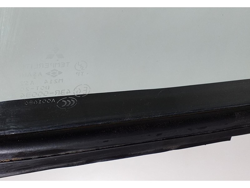 Recambio de luna custodia trasera derecha para mitsubishi montero sport (k90) 2.5 tdi intense referencia OEM IAM MR259918 61538 