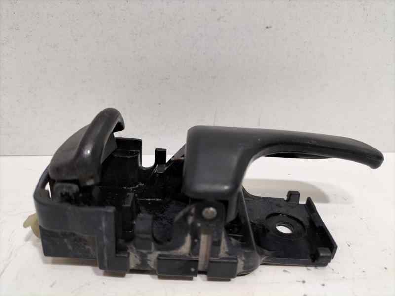 Recambio de maneta interior delantera derecha para nissan terrano/terrano.ii (r20) comfort referencia OEM IAM 8067090J00 84693 R