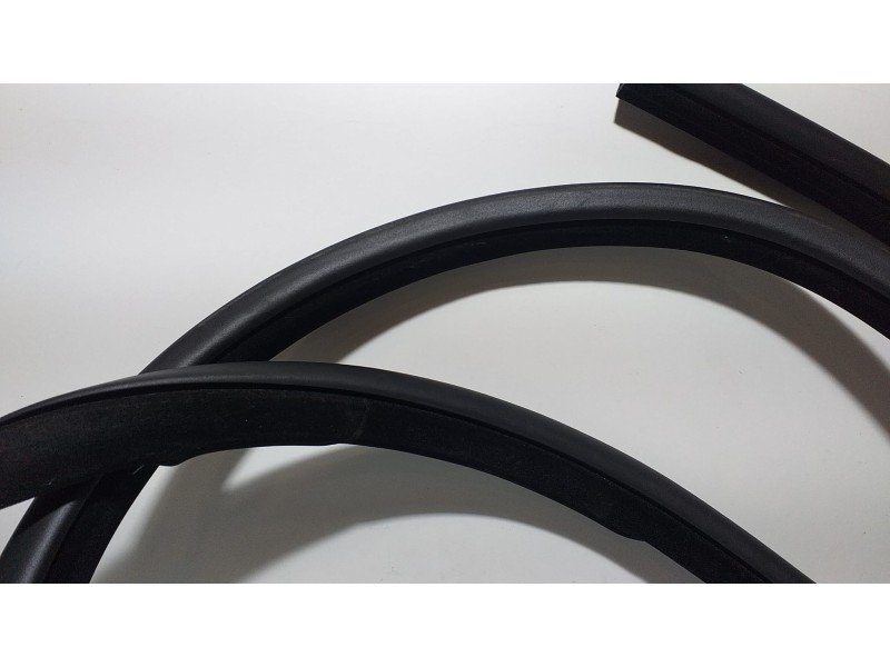 Recambio de goma contorno para land rover range rover sport autobiography hybrid referencia OEM IAM DK62/20708AD 70461 R