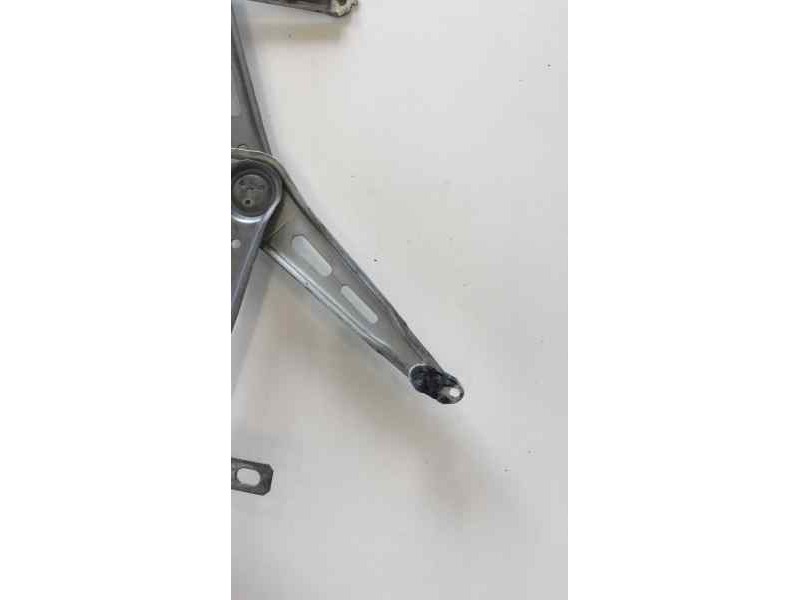 Recambio de elevalunas delantero derecho para opel zafira a elegance referencia OEM IAM 90579572 44608 