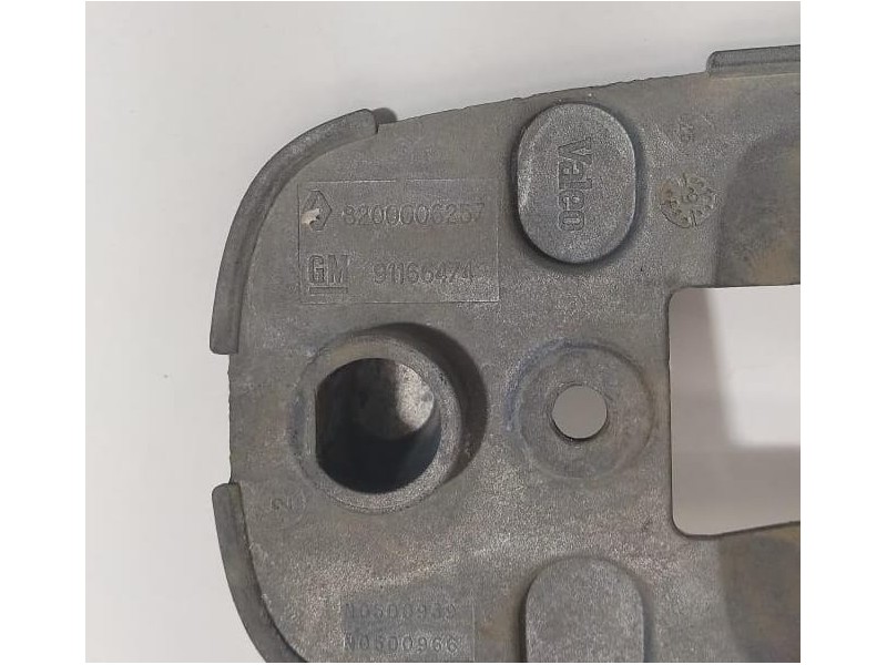 Recambio de maneta exterior porton para opel vivaro furgón/combi (07.2006 =>) combi 2.9t l2h1 referencia OEM IAM 8200006257 7887