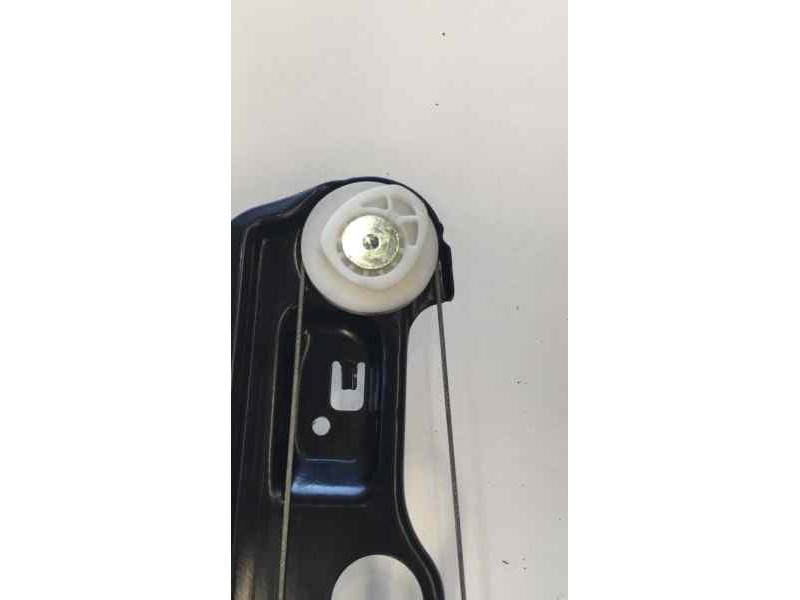 Recambio de elevalunas trasero derecho para mercedes-benz clase e (w211) berlina e 270 cdi (211.016) referencia OEM IAM A2117300