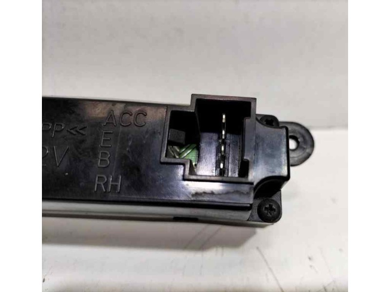 Recambio de pantalla multifuncion para hyundai tucson (jm) 2.0 crdi comfort (4wd) referencia OEM IAM 945102E000 84722 R