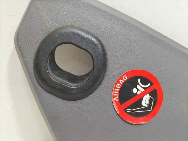 Recambio de molduras delanteras para hyundai tucson (jm) 2.0 crdi comfort (4wd) referencia OEM IAM 847672E000 84726 R