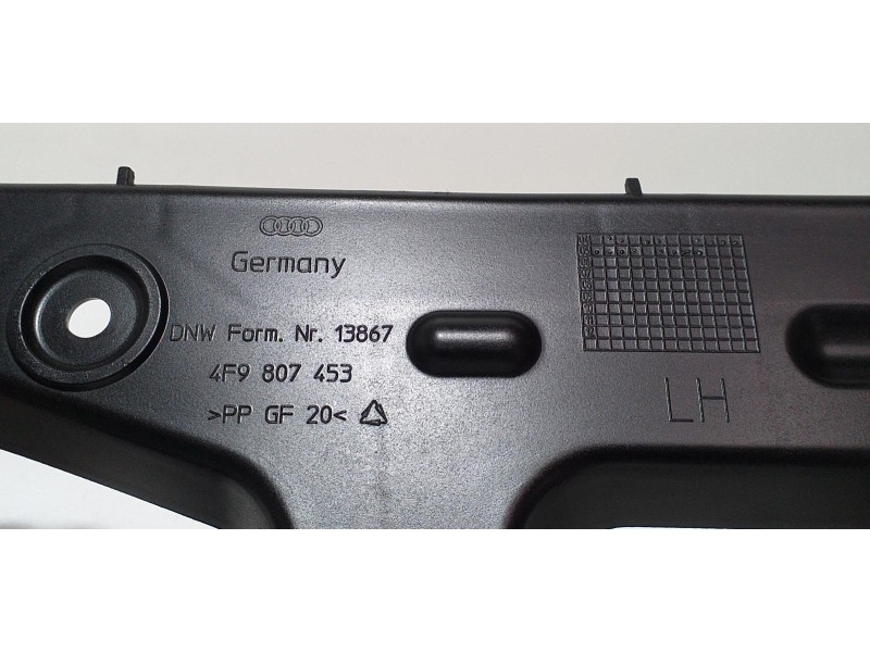 Recambio de molduras traseras para audi a6 avant (4f5) 3.0 tdi quattro referencia OEM IAM 4F9807453 61634 