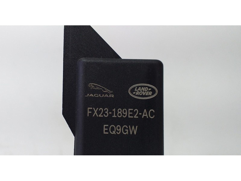 Recambio de caja precalentamiento para land rover range rover sport autobiography hybrid referencia OEM IAM 0281003123 70477 R