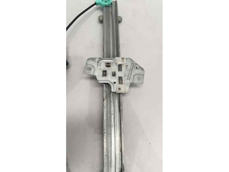 Recambio de elevalunas delantero derecho para hyundai accent (mc) gl referencia OEM IAM 988201G100 44482 