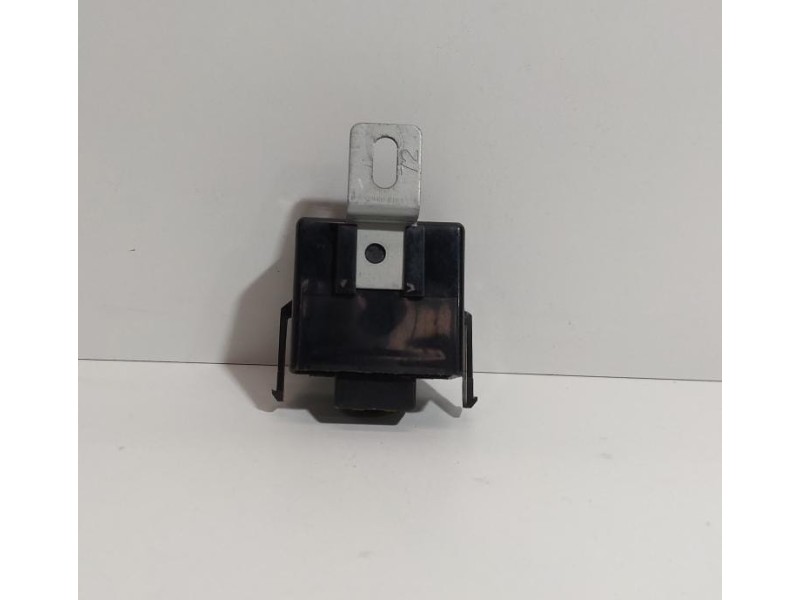 Recambio de modulo electronico para mitsubishi l 200 (k6/7) 2500 td glx (4-ptas.) referencia OEM IAM MD142382 78899 