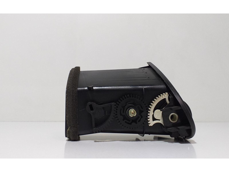 Recambio de rejilla aireadora para jaguar s-type 2.7 v6 diesel classic referencia OEM IAM 2R8319C696AE 61645 