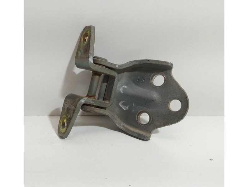 Recambio de bisagra puerta delantera derecha para mitsubishi l 200 (k6/7) 2500 td glx (4-ptas.) referencia OEM IAM 4D56 78902 