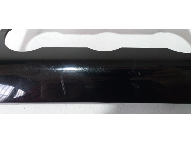 Recambio de molduras traseras para land rover range rover sport autobiography hybrid referencia OEM IAM DK6M044E15 70489 R