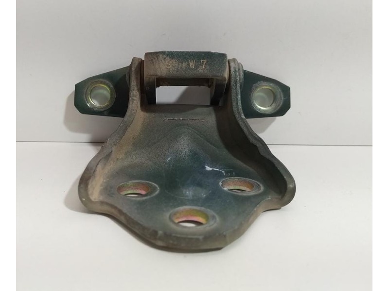 Recambio de bisagra puerta delantera derecha para mitsubishi l 200 (k6/7) 2500 td glx (4-ptas.) referencia OEM IAM 4D56 78905 