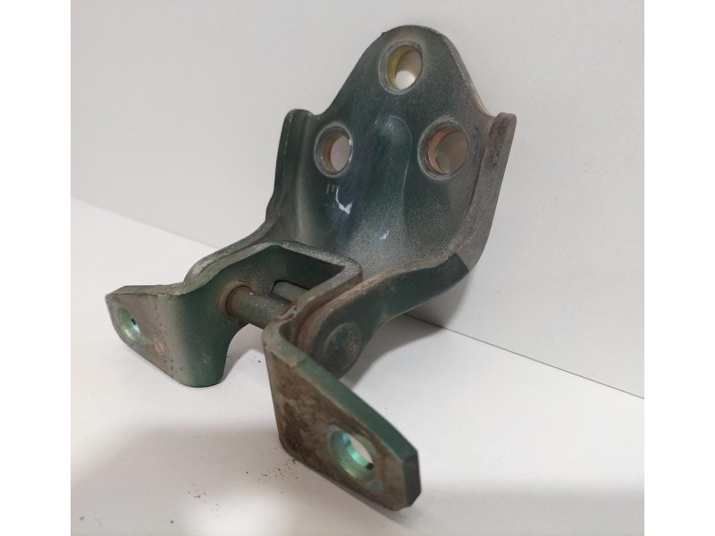 Recambio de bisagra puerta delantera derecha para mitsubishi l 200 (k6/7) 2500 td glx (4-ptas.) referencia OEM IAM 4D56 78905 