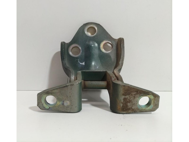 Recambio de bisagra puerta delantera derecha para mitsubishi l 200 (k6/7) 2500 td glx (4-ptas.) referencia OEM IAM 4D56 78905 
