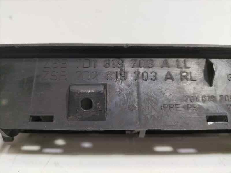 Recambio de rejilla aireadora para volkswagen t4 transporter/furgoneta (mod. 1991) combi referencia OEM IAM 7D1819703A 84666 R