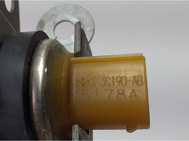 Recambio de sensor para land rover range rover sport autobiography hybrid referencia OEM IAM 8W833C190AB 70501 R