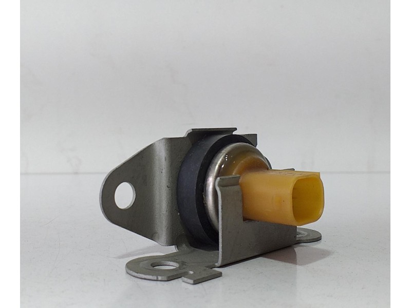 Recambio de sensor para land rover range rover sport autobiography hybrid referencia OEM IAM 8W833C190AB 70501 R