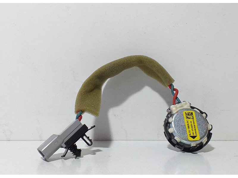 Recambio de sistema audio / radio cd para land rover range rover sport autobiography hybrid referencia OEM IAM BJ3218808AC 70517