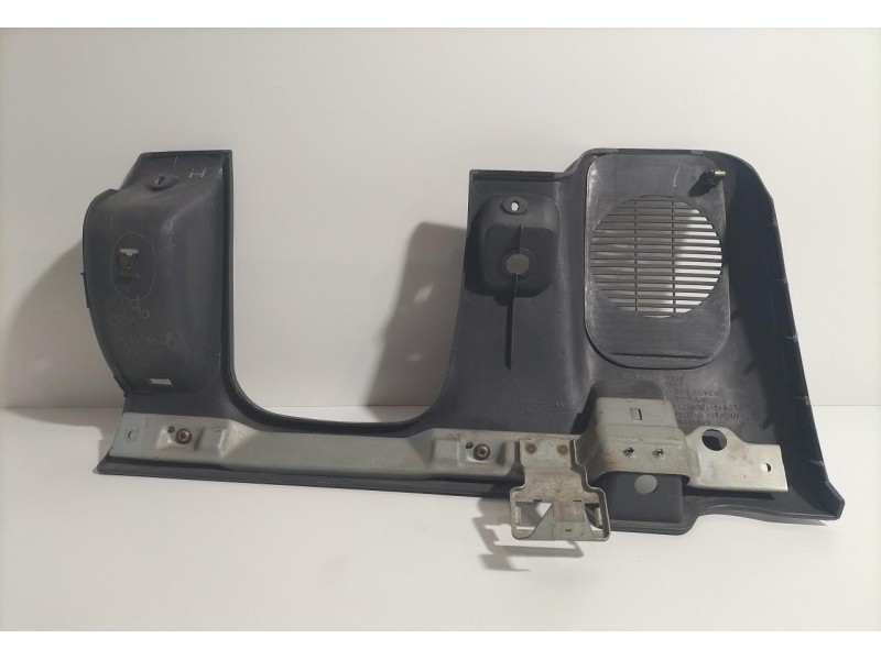 Recambio de molduras delanteras para mitsubishi l 200 (k6/7) 2500 td glx (4-ptas.) referencia OEM IAM MR117605 78925 