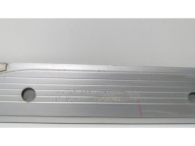 Recambio de molduras delanteras para jaguar s-type 2.7 v6 diesel classic referencia OEM IAM XR835413208BD 61725 