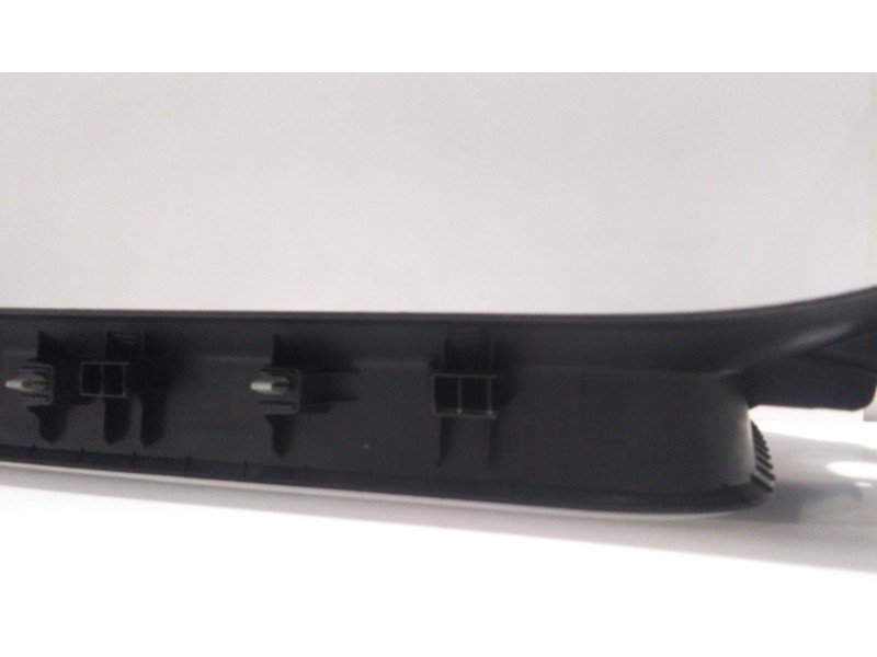 Recambio de molduras delanteras para volkswagen tiguan (5n2) r-line bluemotion referencia OEM IAM 5N0863483B 50139 