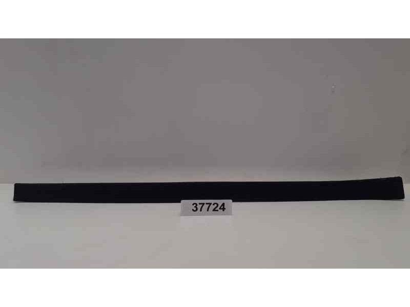 Recambio de molduras traseras para mercedes-benz clase e (w210) berlina diesel 290 turbodiesel (210.017) referencia OEM IAM A210