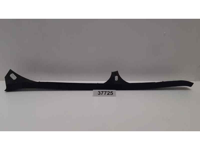 Recambio de molduras traseras para mercedes-benz clase e (w210) berlina diesel 290 turbodiesel (210.017) referencia OEM IAM A210