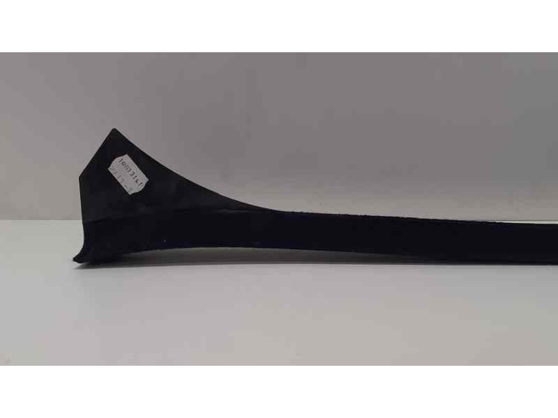 Recambio de molduras traseras para mercedes-benz clase e (w210) berlina diesel 290 turbodiesel (210.017) referencia OEM IAM A210