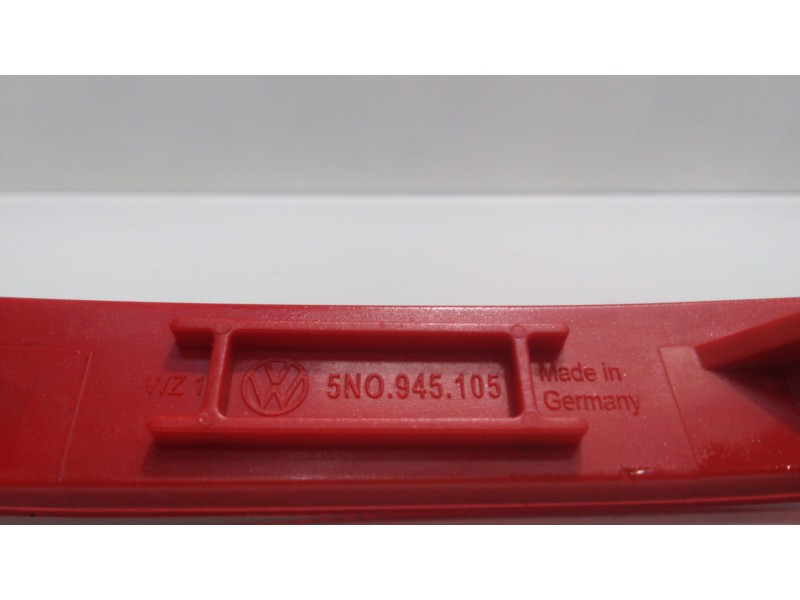 Recambio de catadioptrico trasero izquierdo para volkswagen tiguan (5n2) r-line bluemotion referencia OEM IAM 5N0945105 50150 