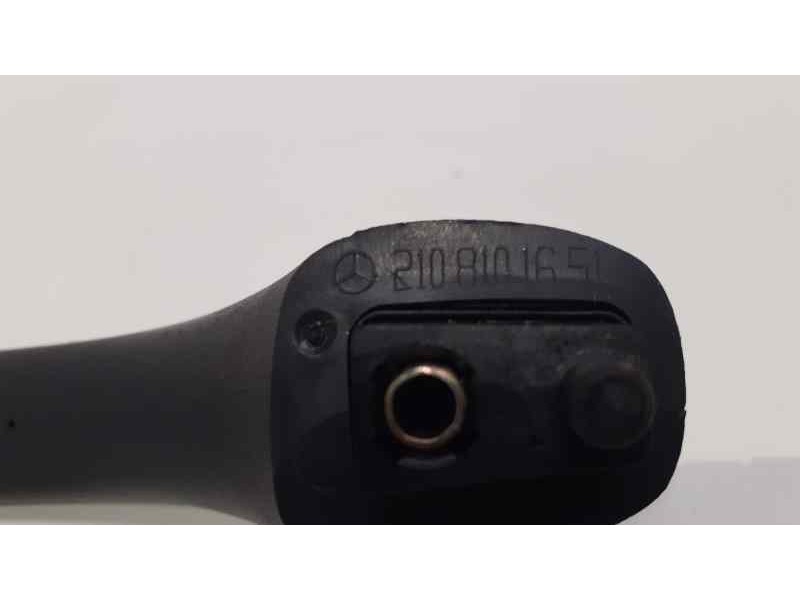 Recambio de maneta interior trasera derecha para mercedes-benz clase e (w210) berlina diesel 290 turbodiesel (210.017) referenci