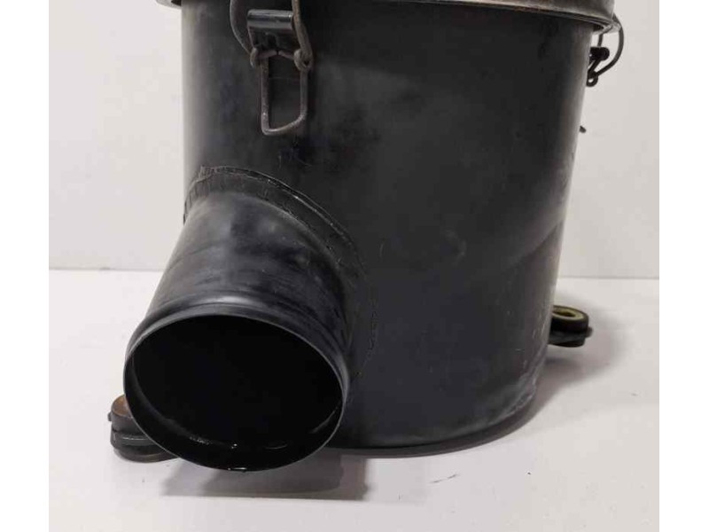 Recambio de filtro aire para nissan terrano/terrano.ii (r20) comfort referencia OEM IAM 165000F001 84495 R