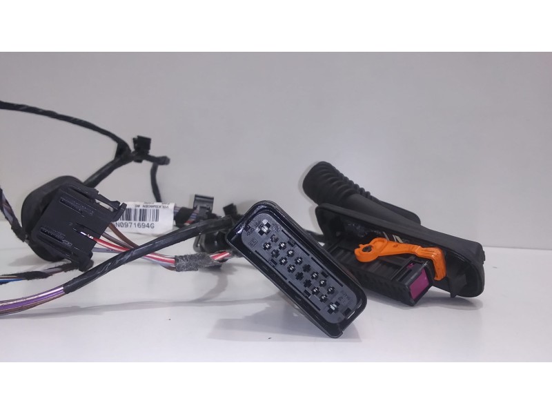 Recambio de puerta trasera derecha para volkswagen tiguan (5n2) r-line bluemotion referencia OEM IAM 5N0971694G 50172 