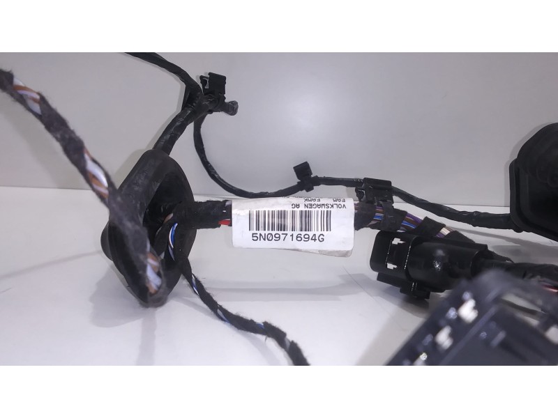 Recambio de puerta trasera derecha para volkswagen tiguan (5n2) r-line bluemotion referencia OEM IAM 5N0971694G 50172 