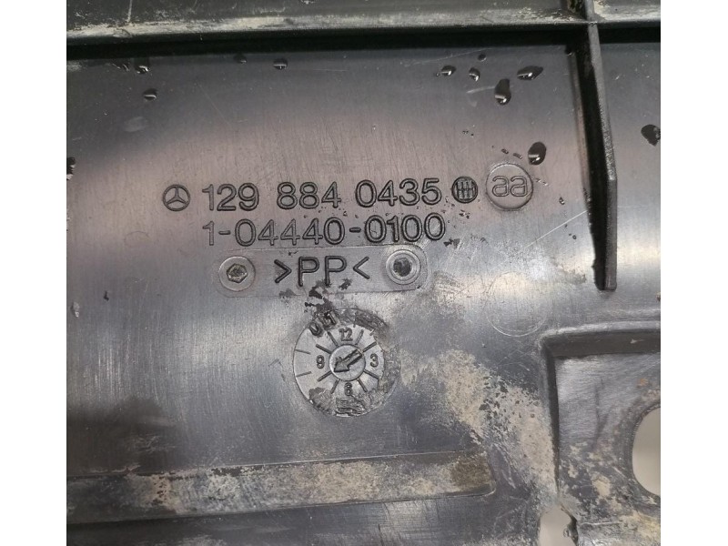 Recambio de molduras delanteras para mercedes-benz clase sl (w129) referencia OEM IAM 1298840435 79002  Recambio de molduras delanteras para mercedes-benz clase sl (w129) referencia OEM IAM 1298840435 79002