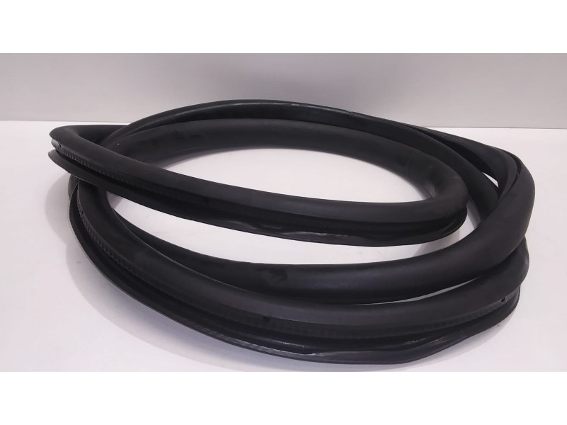 Recambio de goma contorno para volkswagen tiguan (5n2) r-line bluemotion referencia OEM IAM 5N0867913 50177 