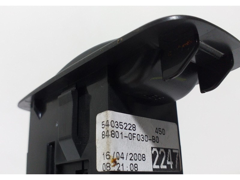 Recambio de mando elevalunas trasero derecho para toyota corolla verso (r1) 2,2 d-4d sport referencia OEM IAM 848010F030 61808 