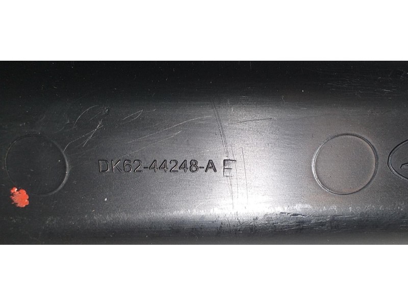 Recambio de molduras traseras para land rover range rover sport autobiography hybrid referencia OEM IAM DK6244248A 70585 R