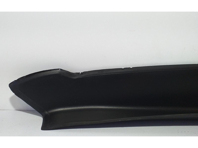 Recambio de molduras traseras para land rover range rover sport autobiography hybrid referencia OEM IAM DK6244249AE 70586 R