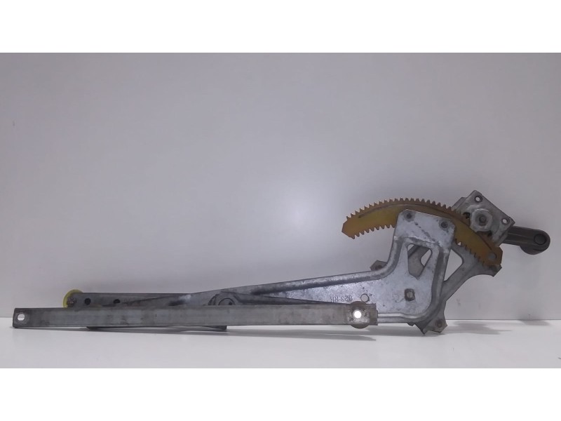 Recambio de elevalunas trasero derecho para isuzu trooper ubs 17 competition referencia OEM IAM 023RH 50252 