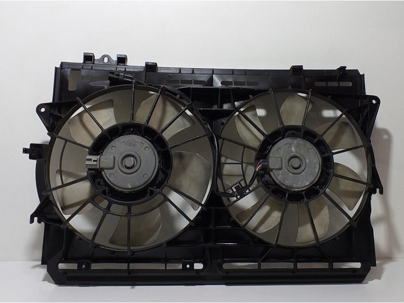 Recambio de electroventilador para toyota corolla verso (r1) 2,2 d-4d sport referencia OEM IAM 4227502520 61836 