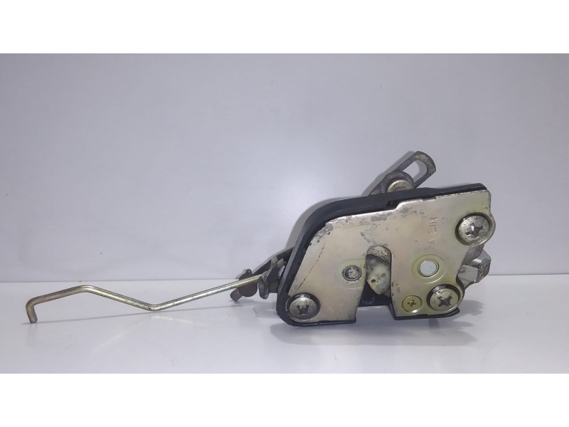 Recambio de cerradura puerta trasera derecha para isuzu trooper ubs 17 competition referencia OEM IAM 4JB1T 50260 