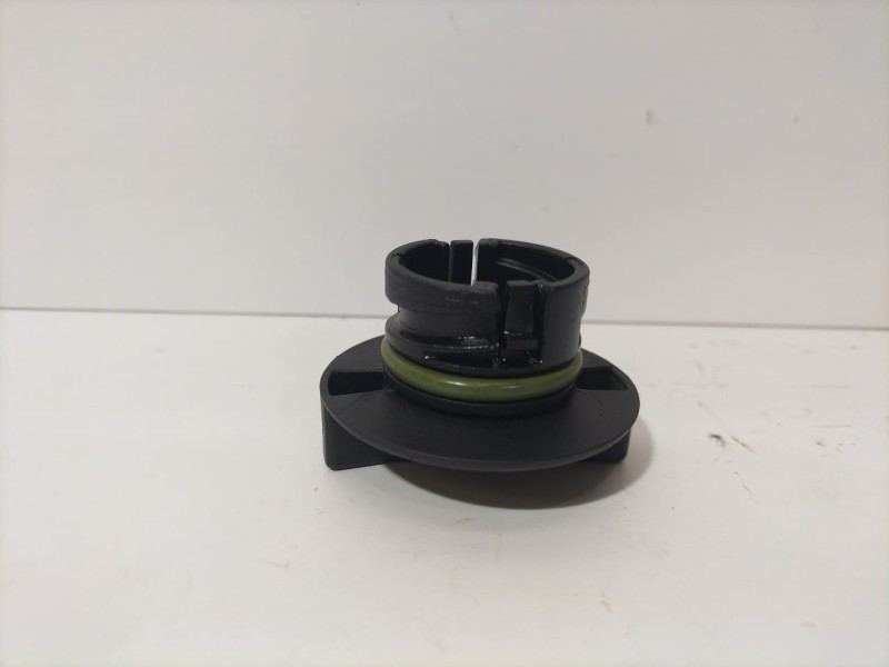 Recambio de tapon de aceite para ford focus lim. (cb8) 1.0 ecoboost cat referencia OEM IAM C1BG 78812 R