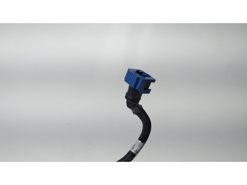 Recambio de tubo para land rover range rover sport autobiography hybrid referencia OEM IAM CPLA9312BD 70598 R