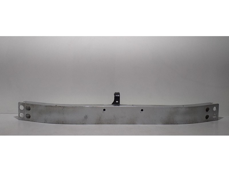 Recambio de refuerzo paragolpes delantero para toyota corolla verso (r1) 2,2 d-4d sport referencia OEM IAM 521310F011 61849 