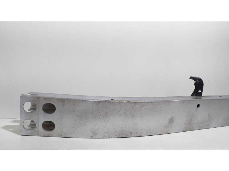 Recambio de refuerzo paragolpes delantero para toyota corolla verso (r1) 2,2 d-4d sport referencia OEM IAM 521310F011 61849 