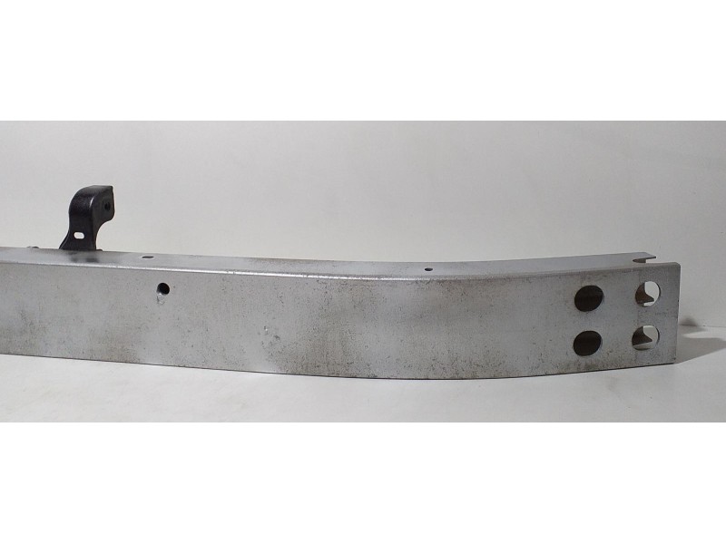 Recambio de refuerzo paragolpes delantero para toyota corolla verso (r1) 2,2 d-4d sport referencia OEM IAM 521310F011 61849 